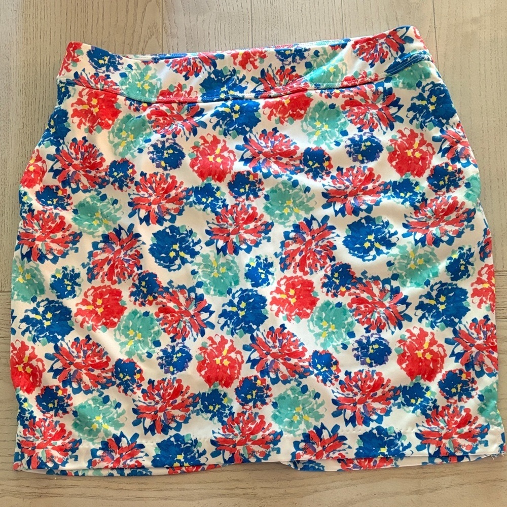 Greg Norman Pull-on Peony Floral Skort Size S